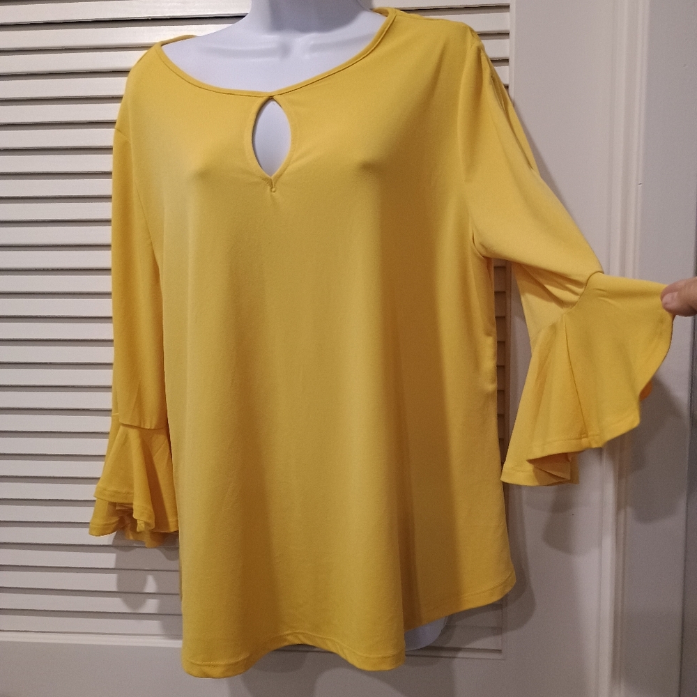 7th Ave Yellow Women's Top with Flared Cut Out Sleeves Size XL